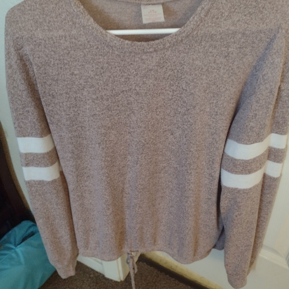 Shirt - Picture 2 of 2